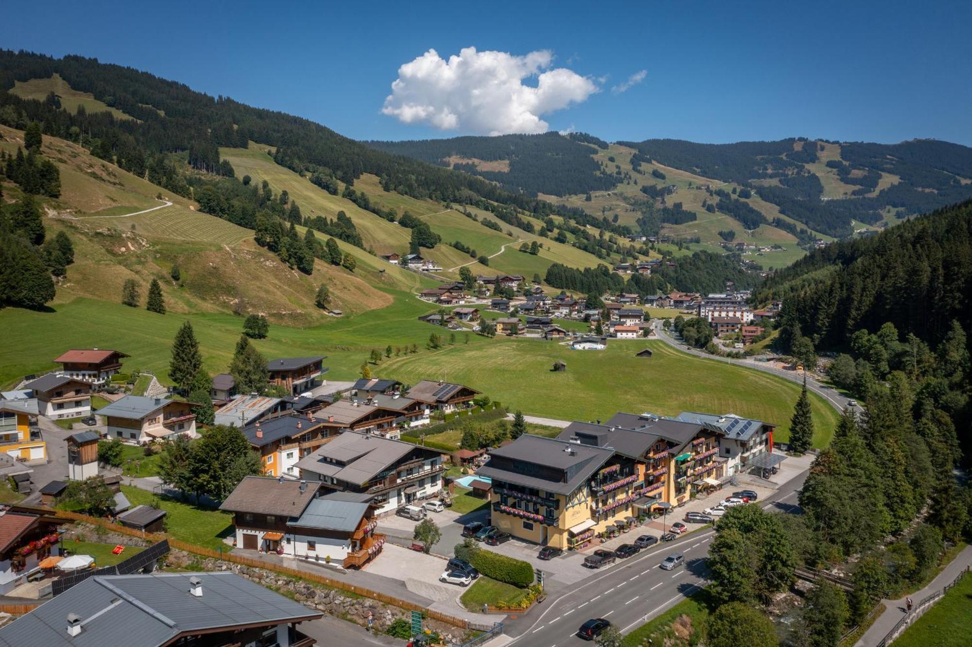 Villa Austria Saalbach Buitenkant foto